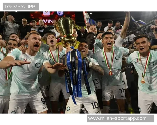 欧冠最佳球员候选名单揭晓费尔明恩梅查丹尼斯曼争夺荣誉