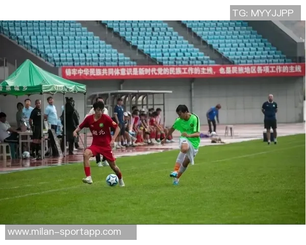 日本U15队中柱后泽口荣太破门中国U15队暂时落后0-1