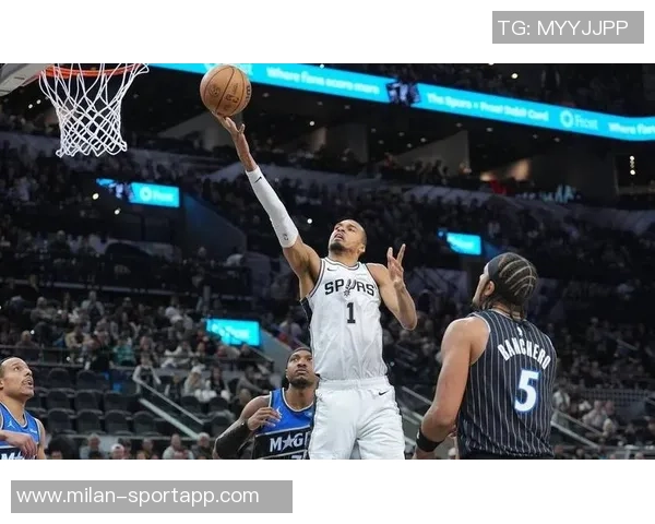 阿伦半场完美表现5中5贡献10分5板2助2帽泰森也不甘示弱3中3斩获9分